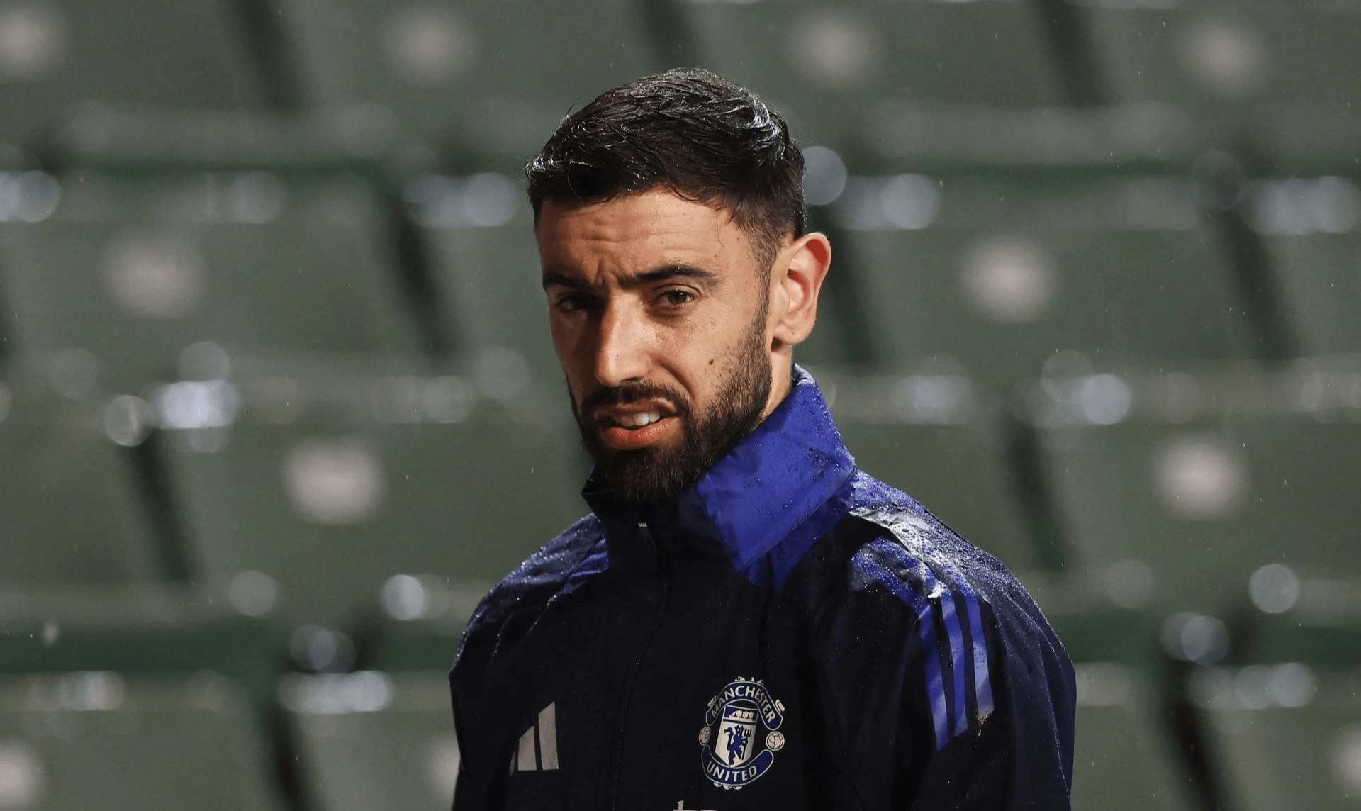 沙特阿拉伯队逆袭成功,传奇球员耀眼登场 沙特阿拉伯队逆袭成功,传奇球员耀眼登场