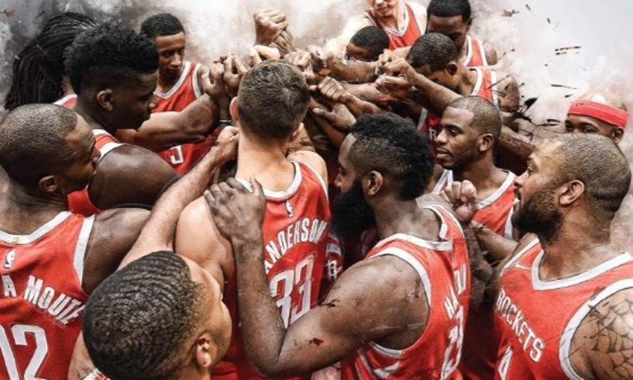 体能好,技术高超,比赛中球员火力全开,场面震撼的简单介绍