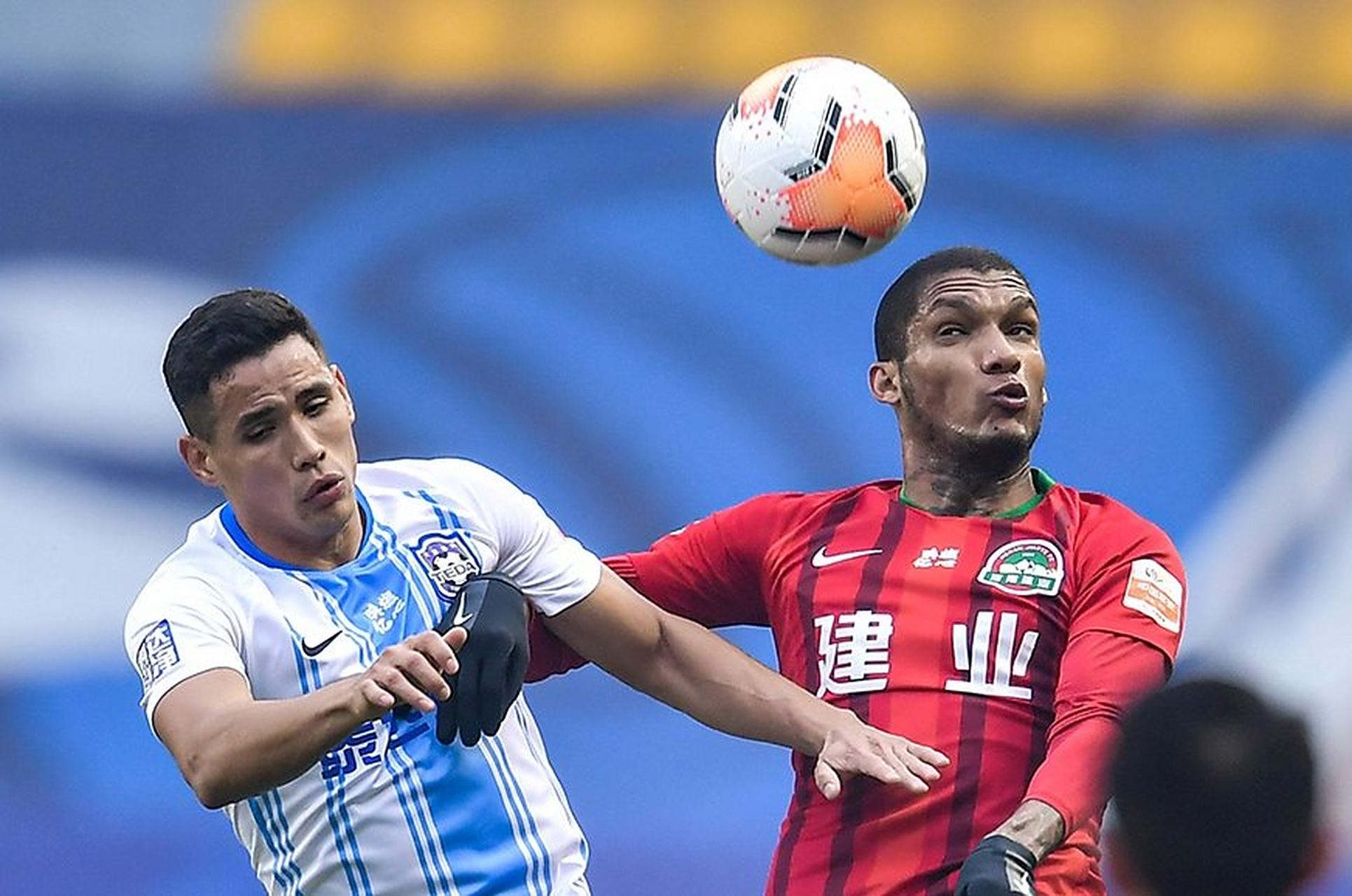 紧张对决热度四射,胜负悬念令人期待的简单介绍 紧张对决热度四射,胜负悬念令人期待的简单介绍