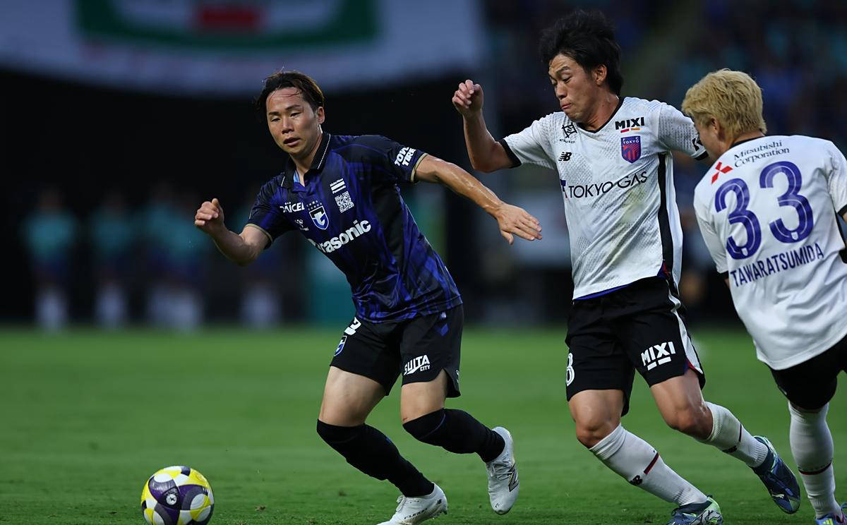 乐鱼体育vip注册-首尔FC再度展现实力,战胜对手晋级