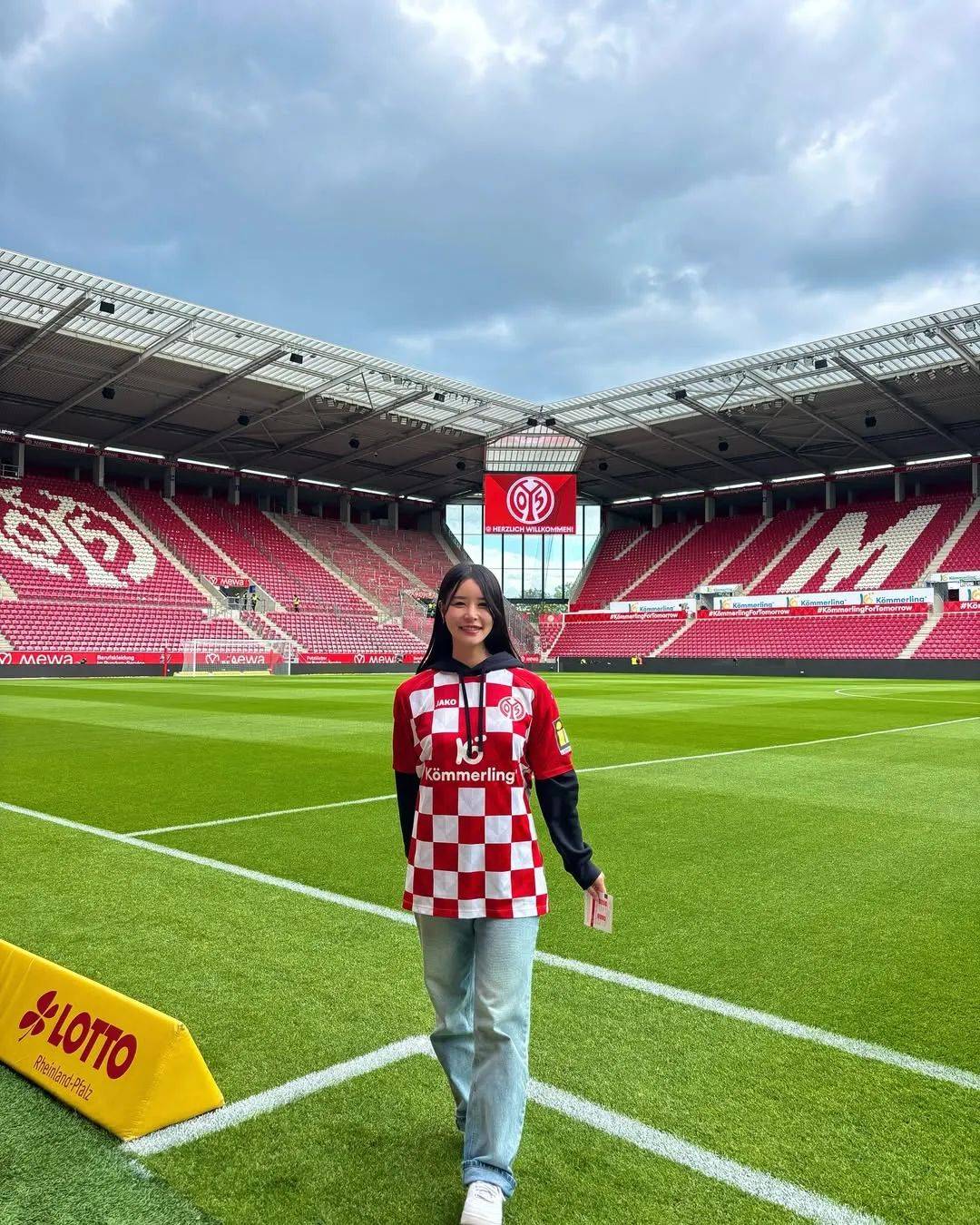 包含美因茨主场战平,难以挣扎逃离降级区的词条 包含美因茨主场战平,难以挣扎逃离降级区的词条