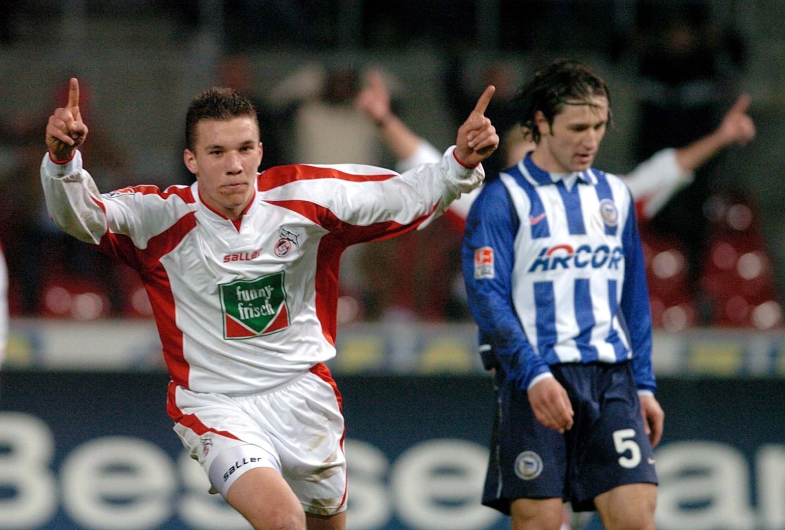 科尔多瓦队员在比赛中展现技术的简单介绍