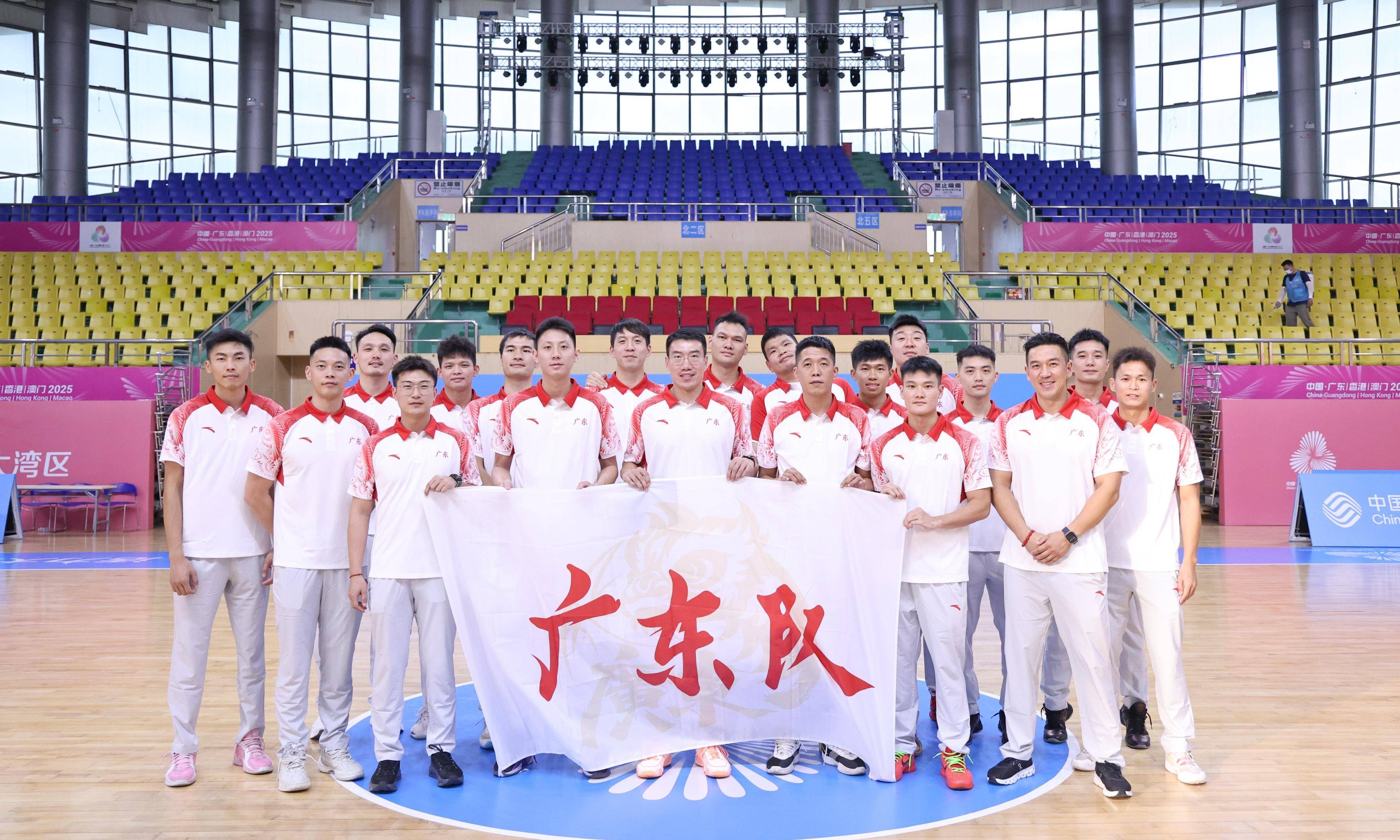 关于篮球盛事即将进行,各支球队紧张备战的信息 关于篮球盛事即将进行,各支球队紧张备战的信息